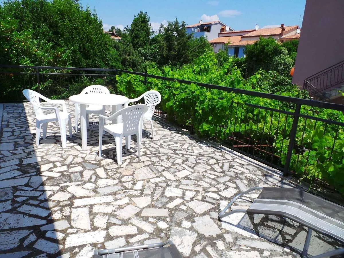 Holiday Home In Banjole/Istrien 10808  Banjole