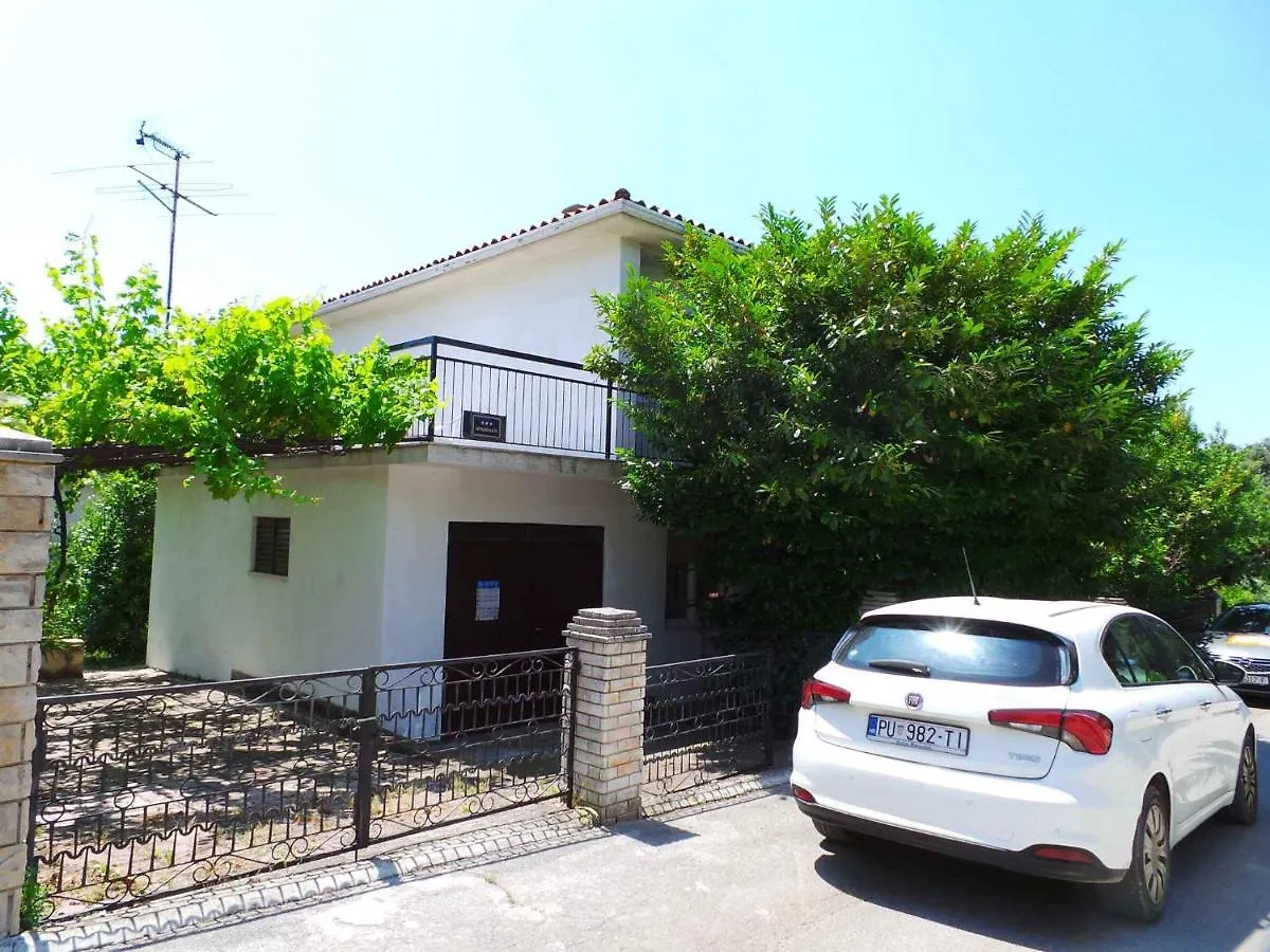 Holiday Home In Banjole/Istrien 10808  Banjole